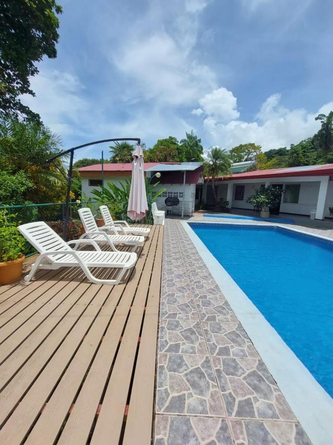 Hotel Pez Gallo Golfito Exterior photo
