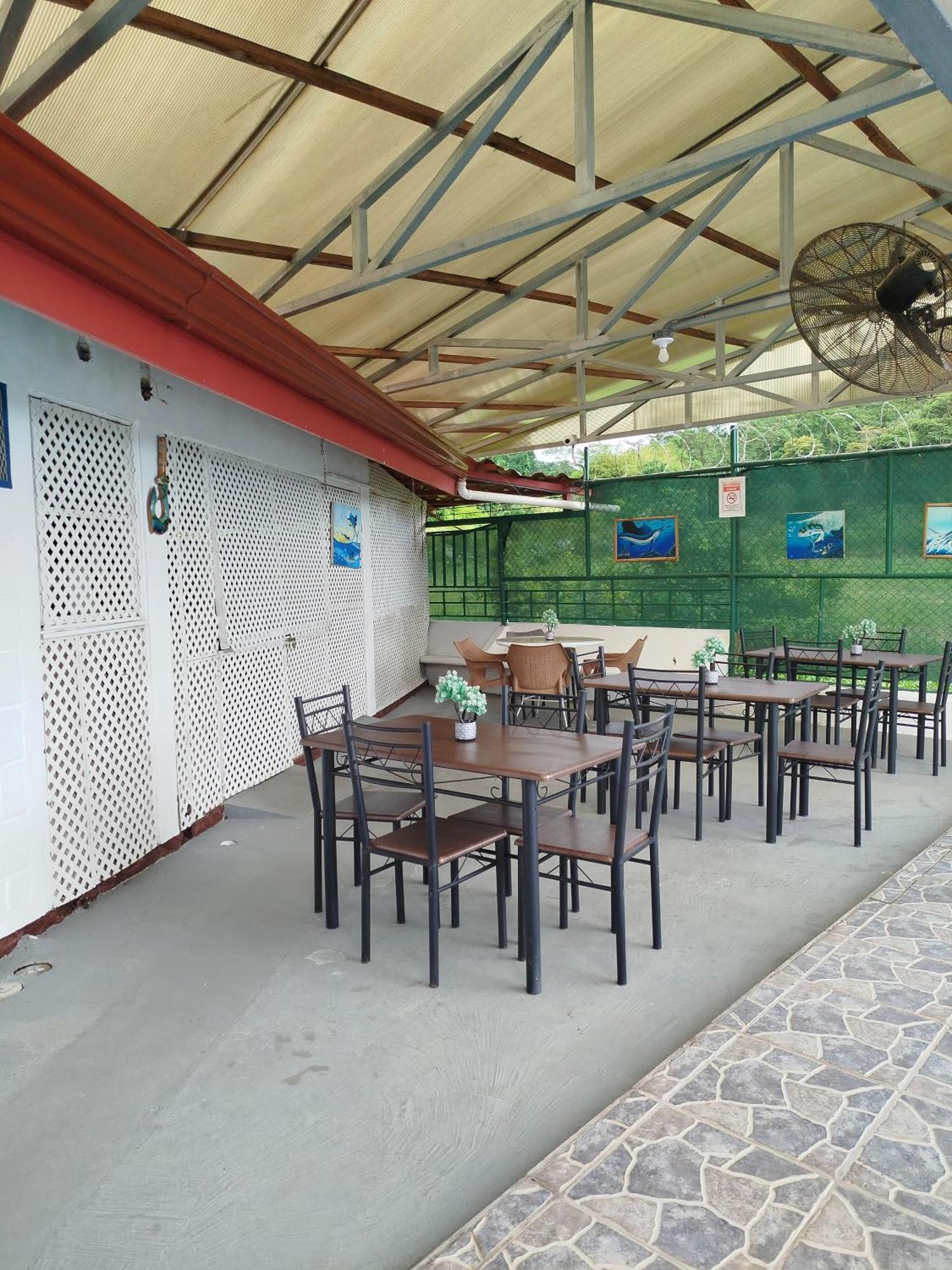 Hotel Pez Gallo Golfito Exterior photo
